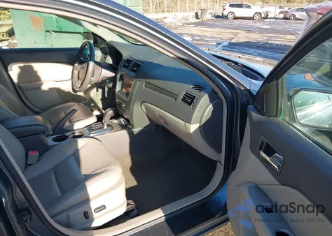 2012 Ford Fusion Hybrid z USA, uszkodzony, nr VIN 3FADP0L38CR229281